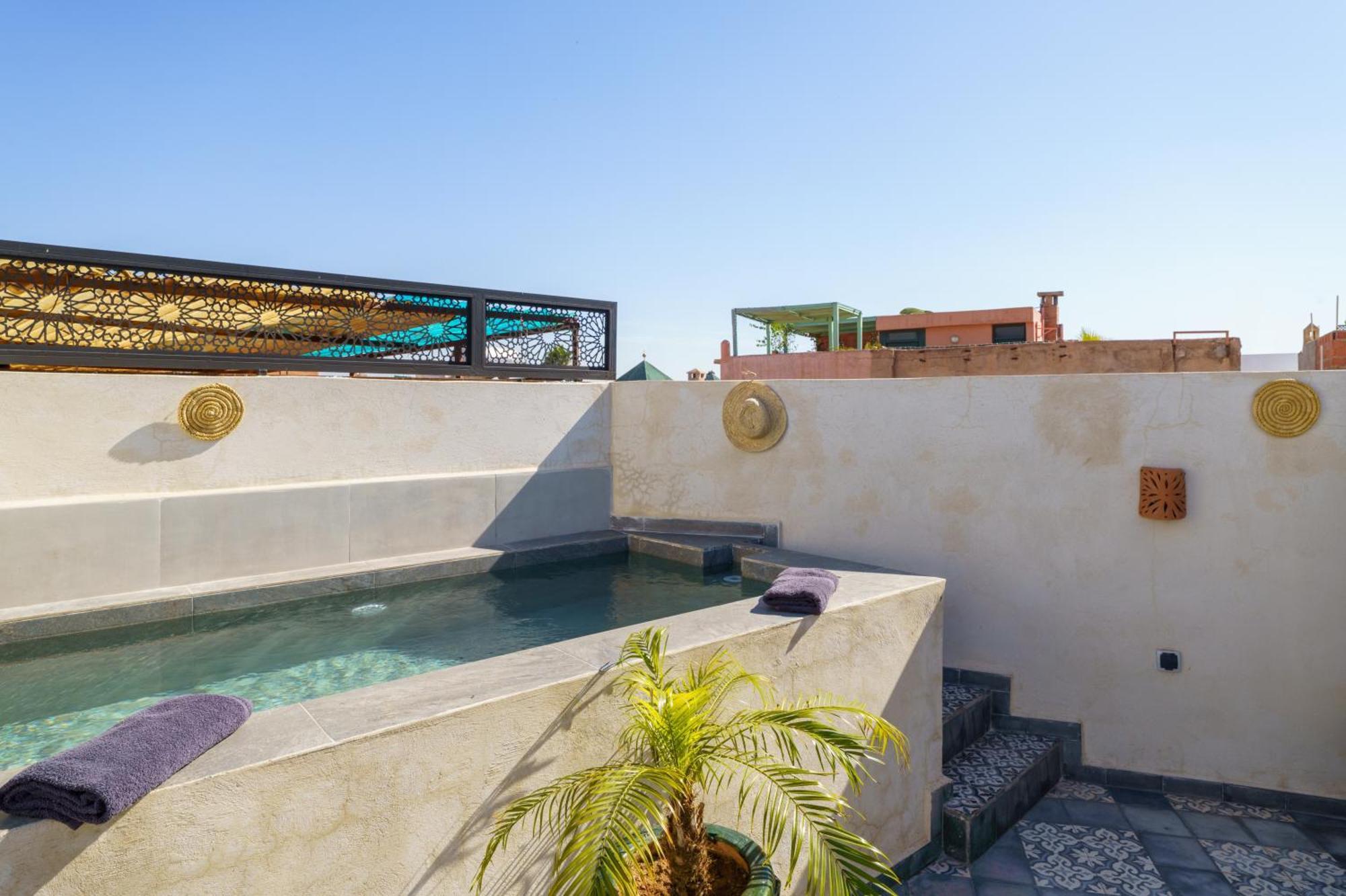 Riad 4 Chambres - Piscine & Petit Dejeuner Gratuit - Wifi Fibre Optique Marakéš Exteriér fotografie